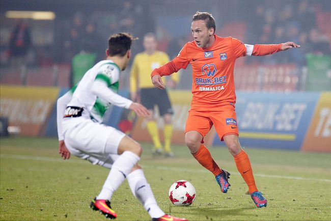 员变动造成 员变动造成