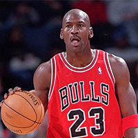 国足中场几 国足中场几