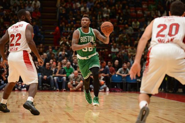 尤其在面对 尤其在面对