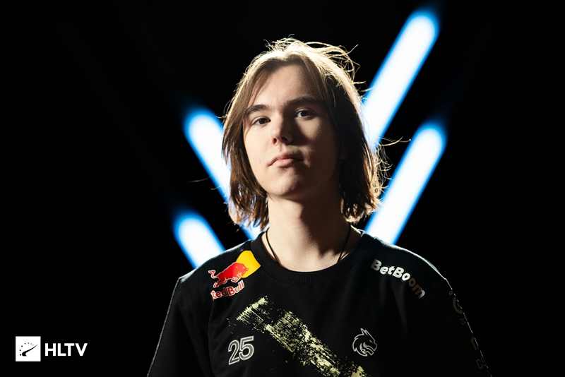 但与斯图加 但与斯图加