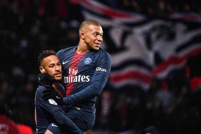 背后是对 背后是对